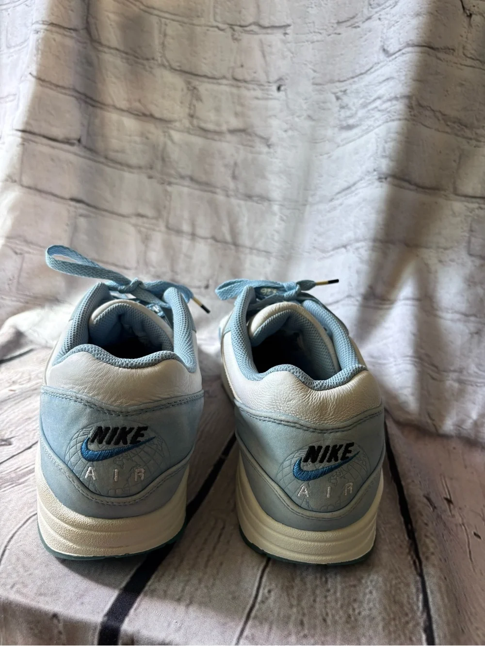 Nike classic low